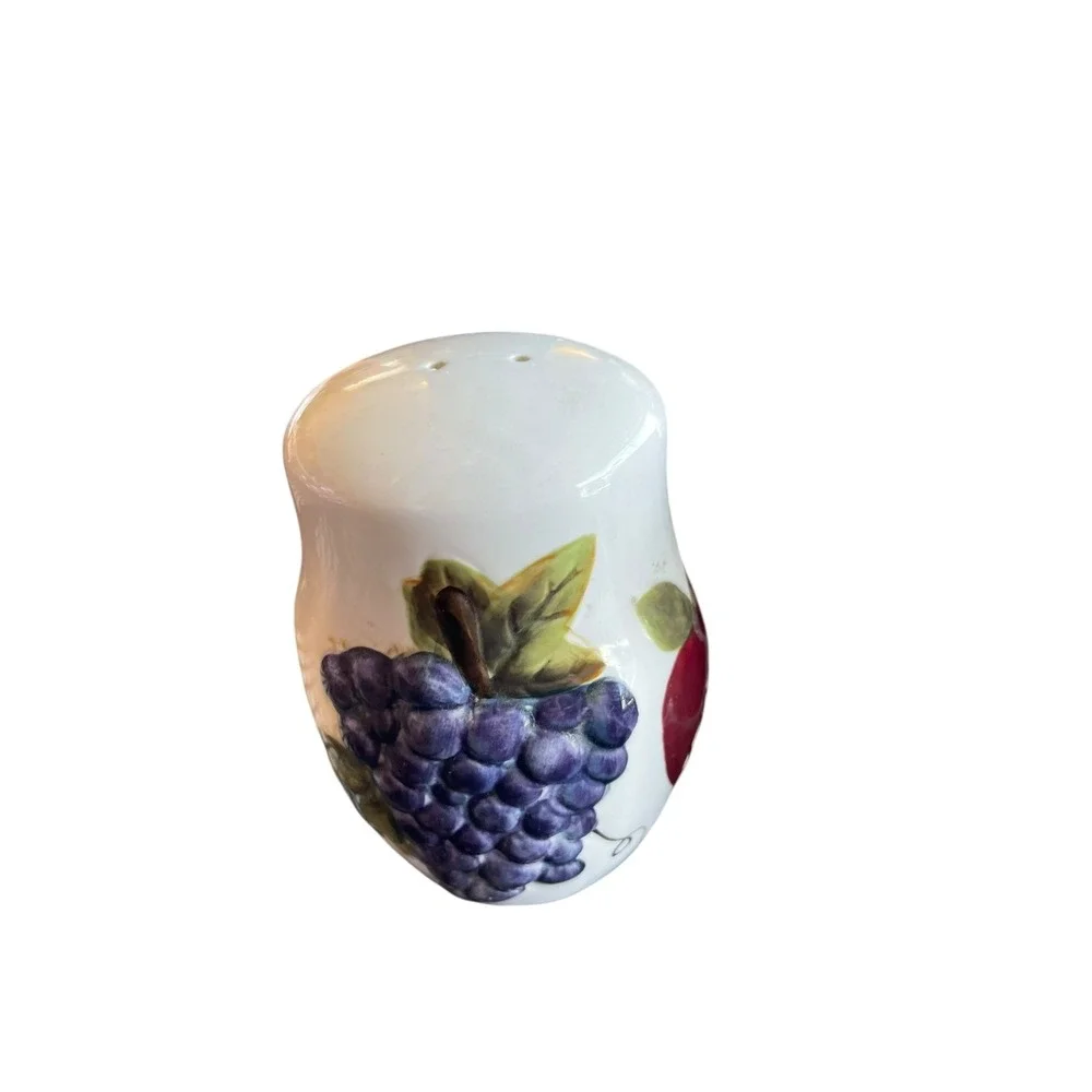 Vintage Sonoma Villa Fruit Salt Pepper Shaker Set Ceramic‎ Kitchen Decor